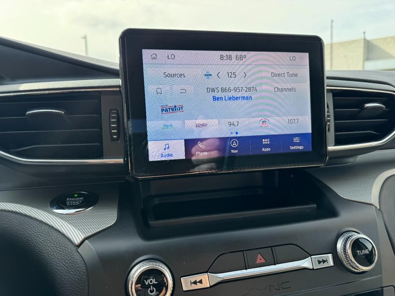 Ford Explorer Vehicle Image 20