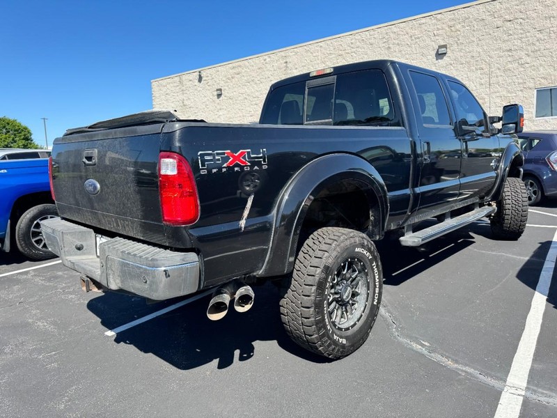 Ford Super Duty F-350 SRW Vehicle Image 02