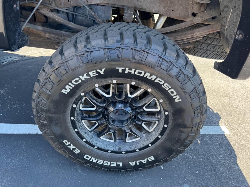 Ford Super Duty F-350 SRW Vehicle Image 05