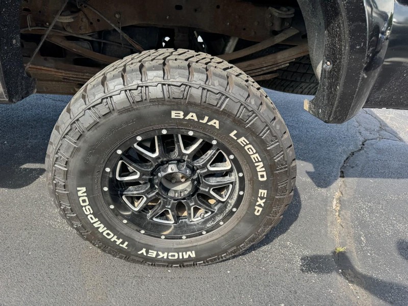 Ford Super Duty F-350 SRW Vehicle Image 06
