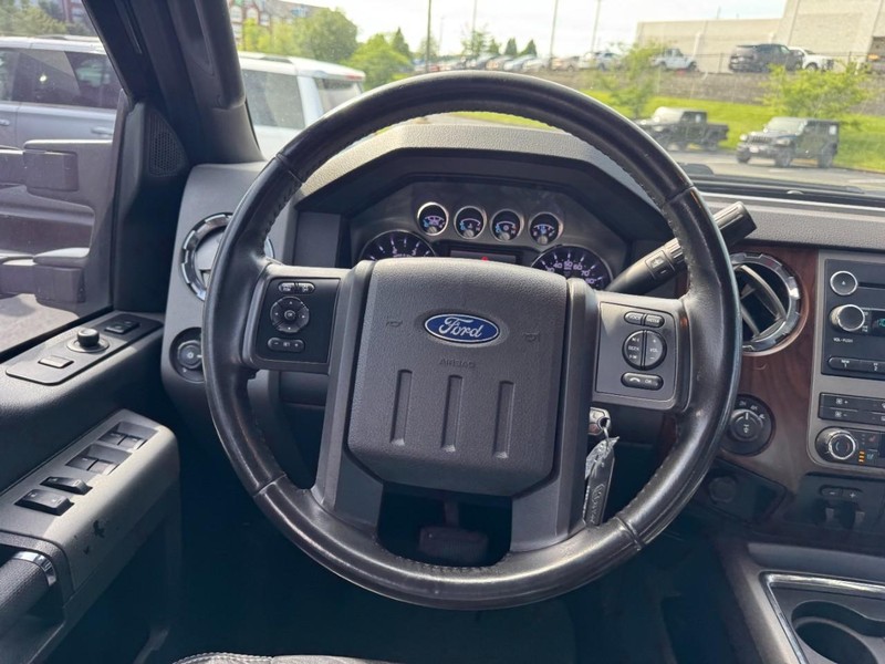 Ford Super Duty F-350 SRW Vehicle Image 13