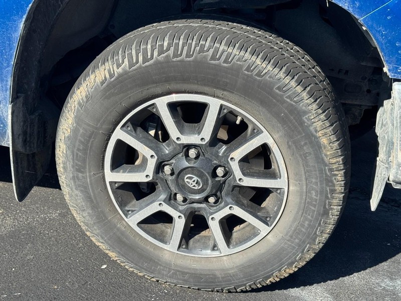 Toyota Tundra 2WD Vehicle Image 05