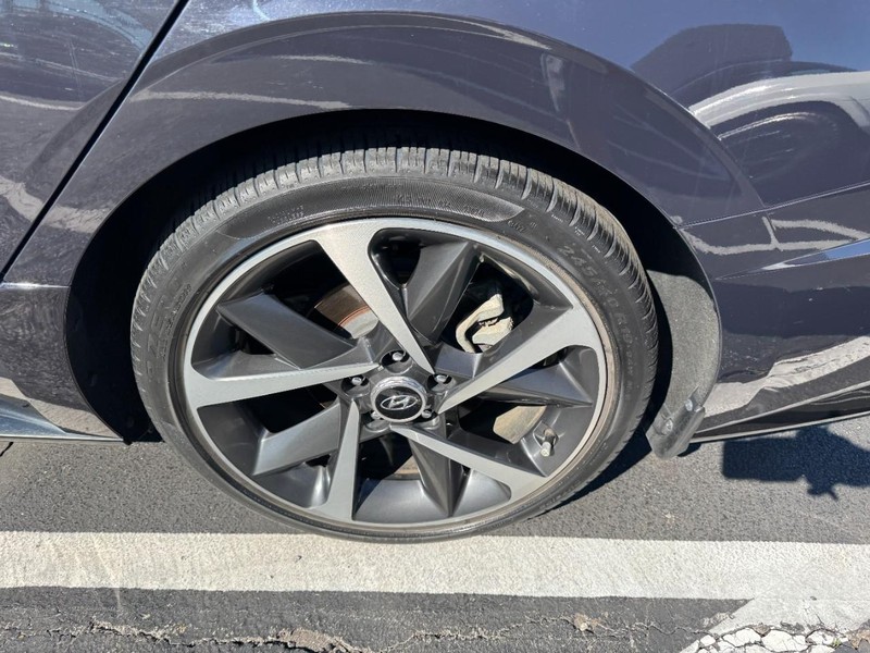 Hyundai Sonata Vehicle Image 07