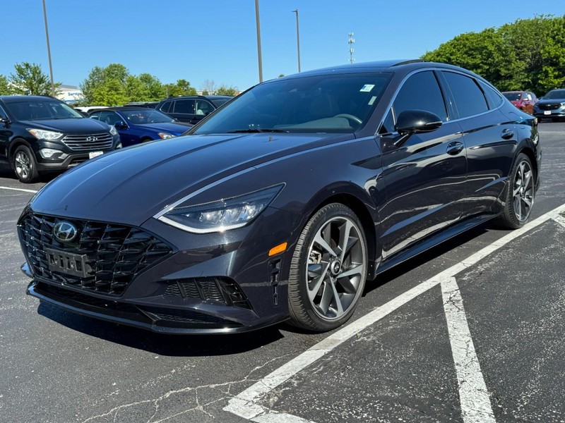 Hyundai Sonata Vehicle Image 08