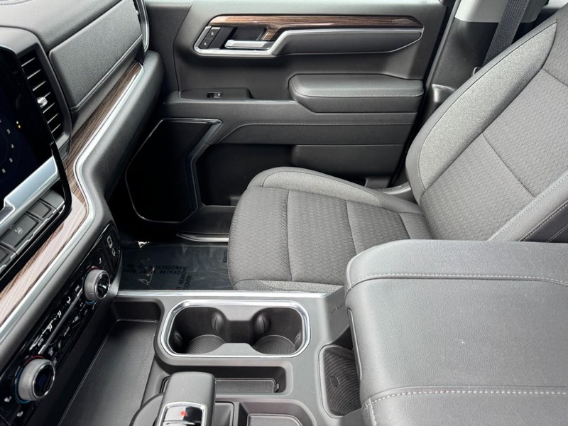 Chevrolet Silverado 1500 Vehicle Image 13