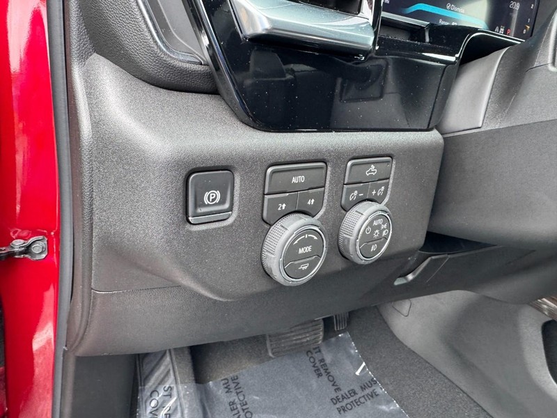 Chevrolet Silverado 1500 Vehicle Image 16