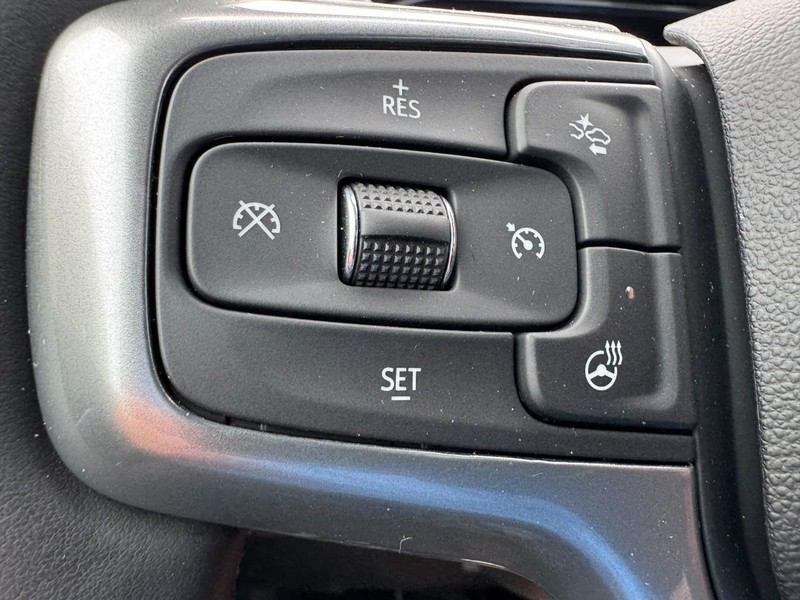 Chevrolet Silverado 1500 Vehicle Image 17