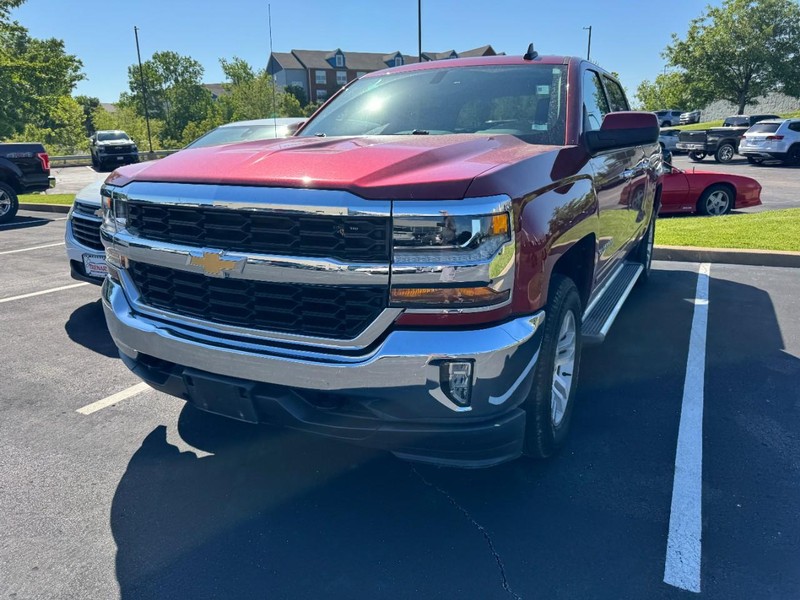 Chevrolet Silverado 1500 Vehicle Image 02