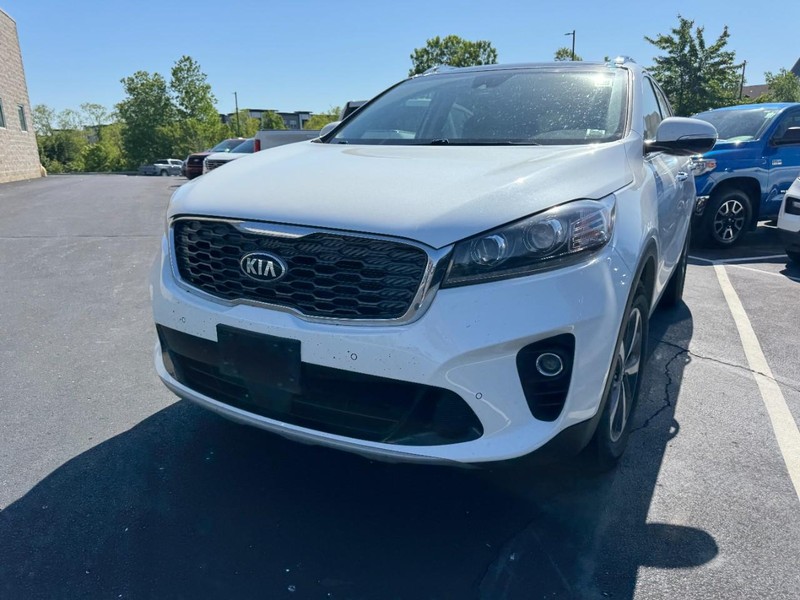 Kia Sorento Vehicle Image 02