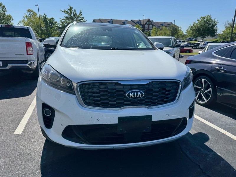 Kia Sorento Vehicle Image 03