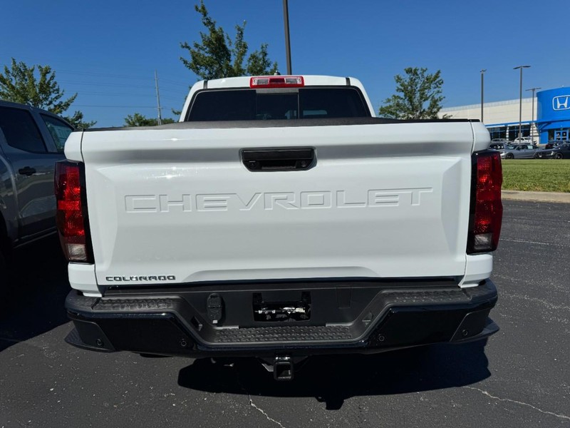 Chevrolet Colorado Vehicle Image 04