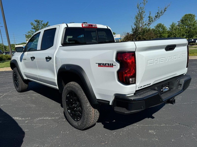 Chevrolet Colorado Vehicle Image 05