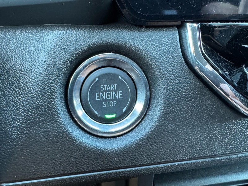 Chevrolet Colorado Vehicle Image 16