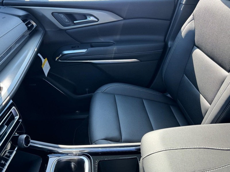 Chevrolet Traverse Vehicle Image 09