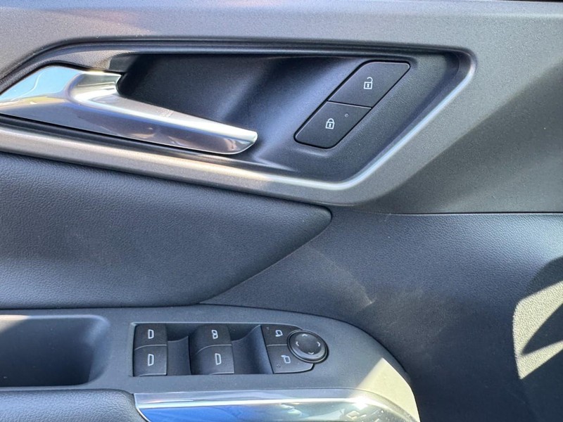 Chevrolet Traverse Vehicle Image 11
