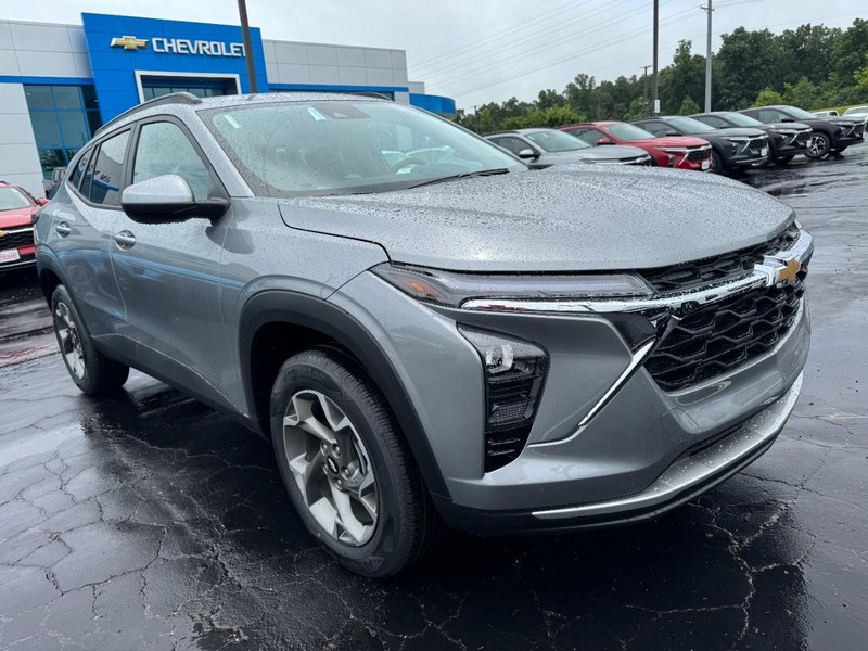 Chevrolet Trax Vehicle Image 02