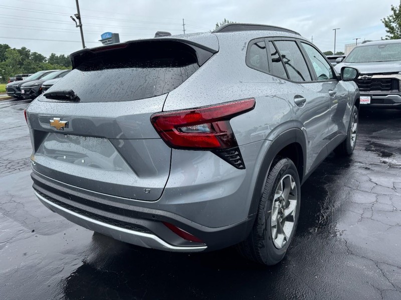 Chevrolet Trax Vehicle Image 03