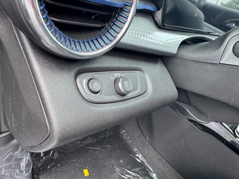 Chevrolet Trax Vehicle Image 09