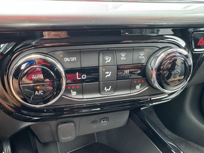 Chevrolet Trax Vehicle Image 13