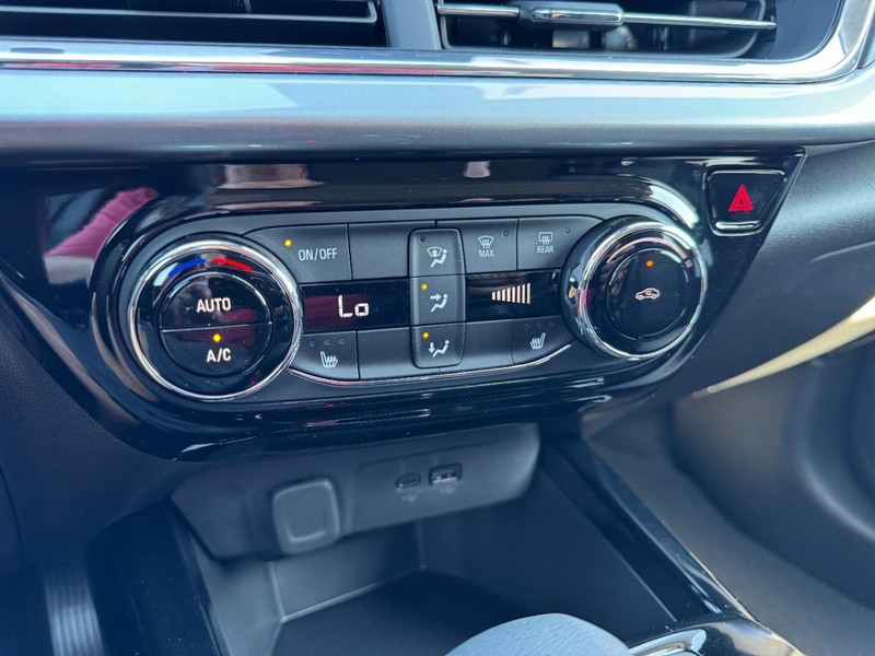 Chevrolet Trax Vehicle Image 13