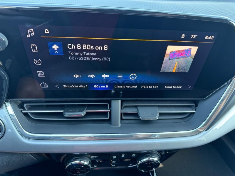 Chevrolet Trax Vehicle Image 14