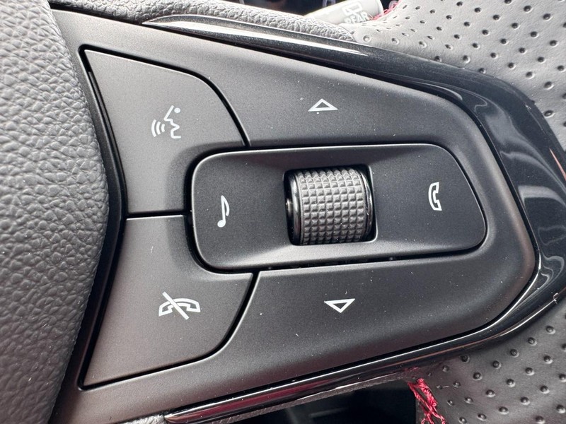 Chevrolet Trax Vehicle Image 12