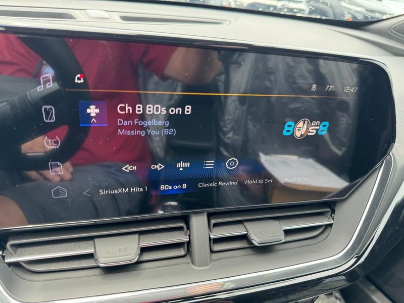 Chevrolet Trax Vehicle Image 14