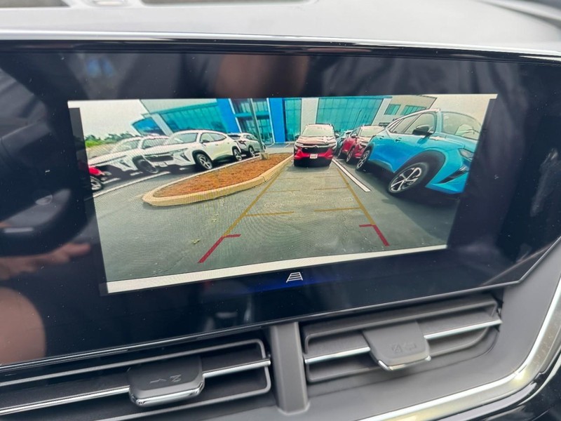 Chevrolet Trax Vehicle Image 15