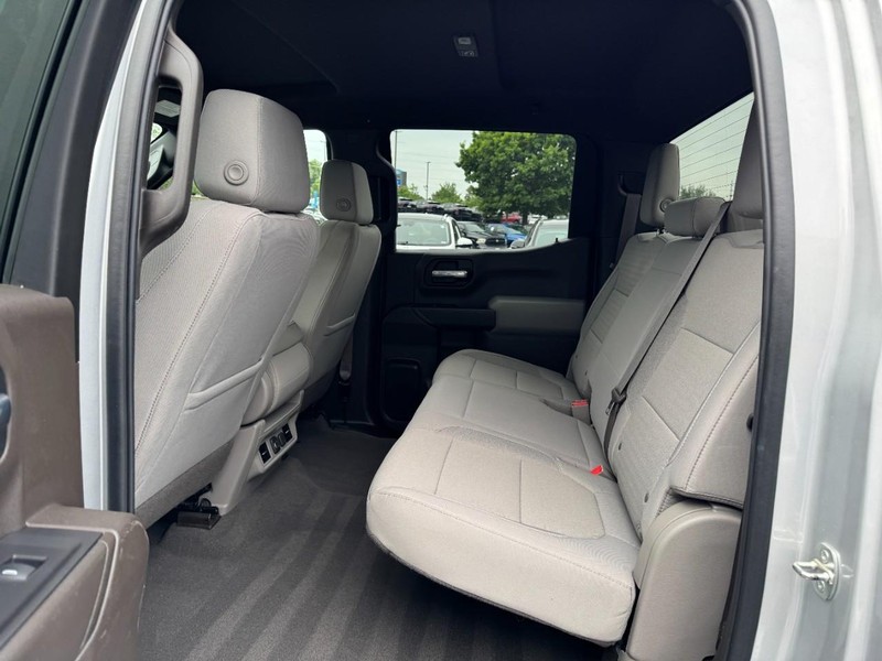 Chevrolet Silverado 1500 Vehicle Image 10