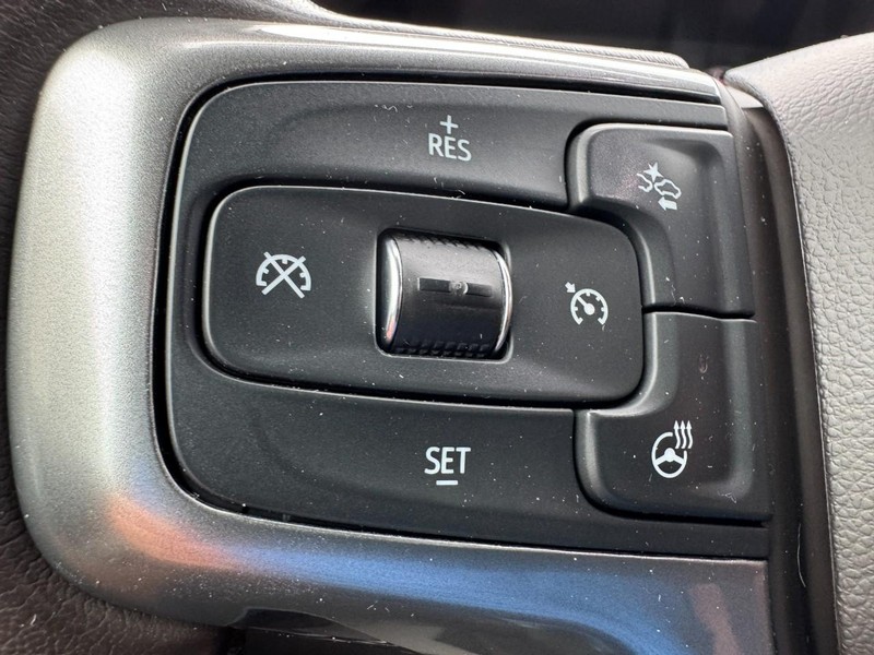 Chevrolet Silverado 1500 Vehicle Image 17
