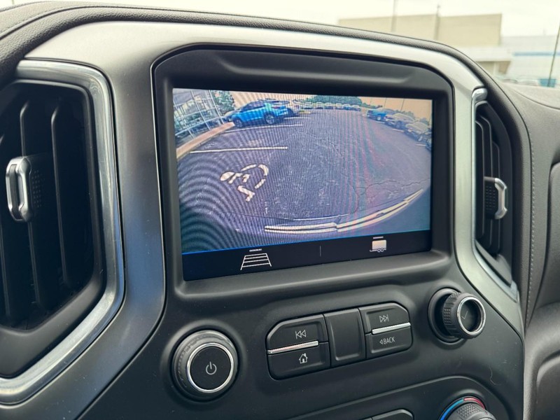 Chevrolet Silverado 1500 Vehicle Image 21