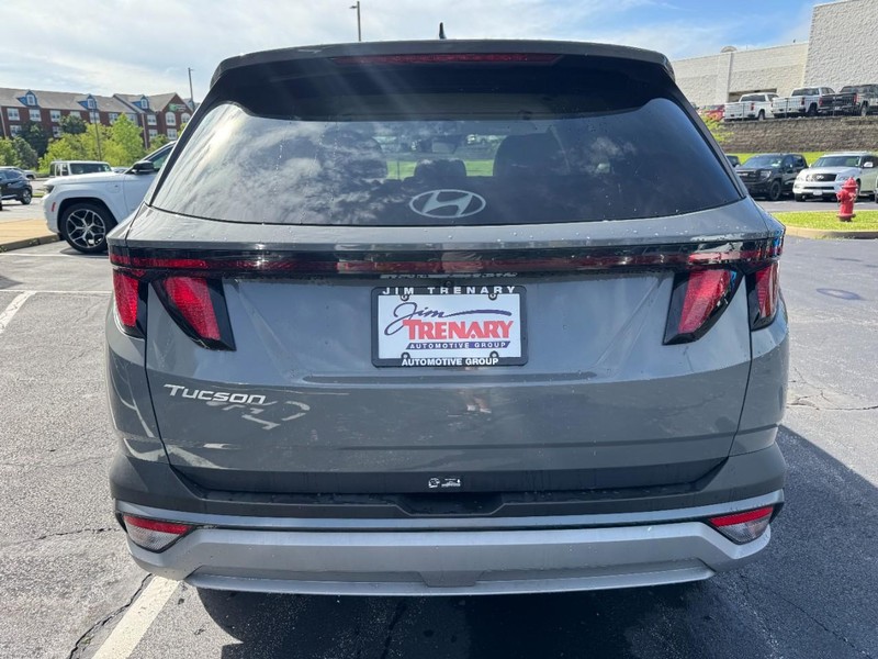 Hyundai Tucson Vehicle Image 04