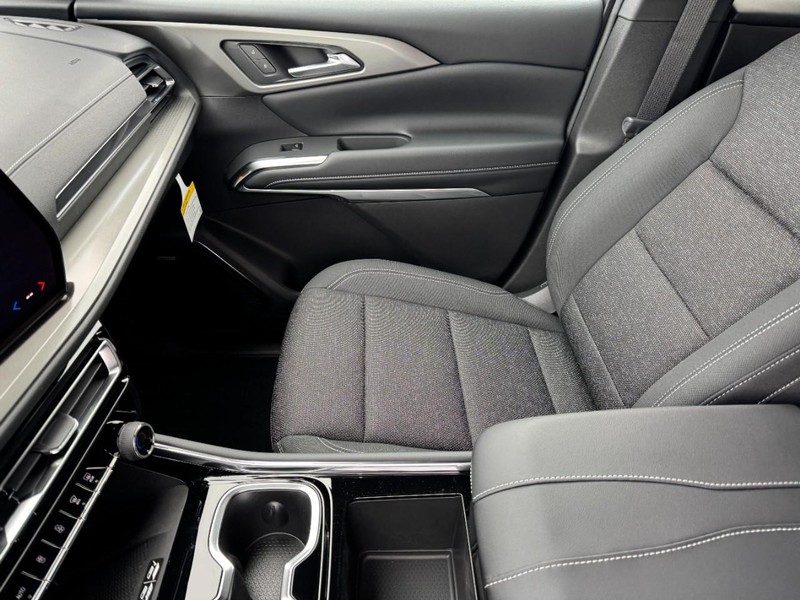Chevrolet Traverse Vehicle Image 09