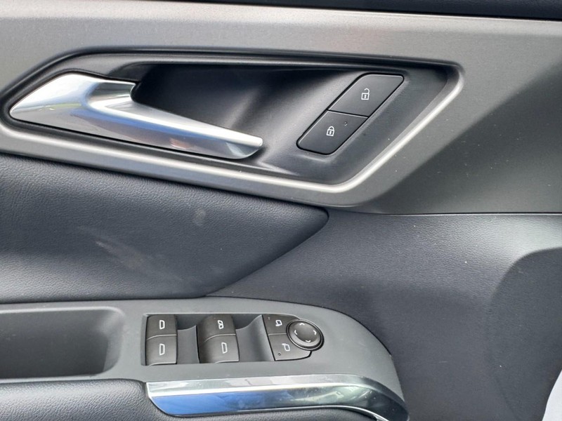 Chevrolet Traverse Vehicle Image 11