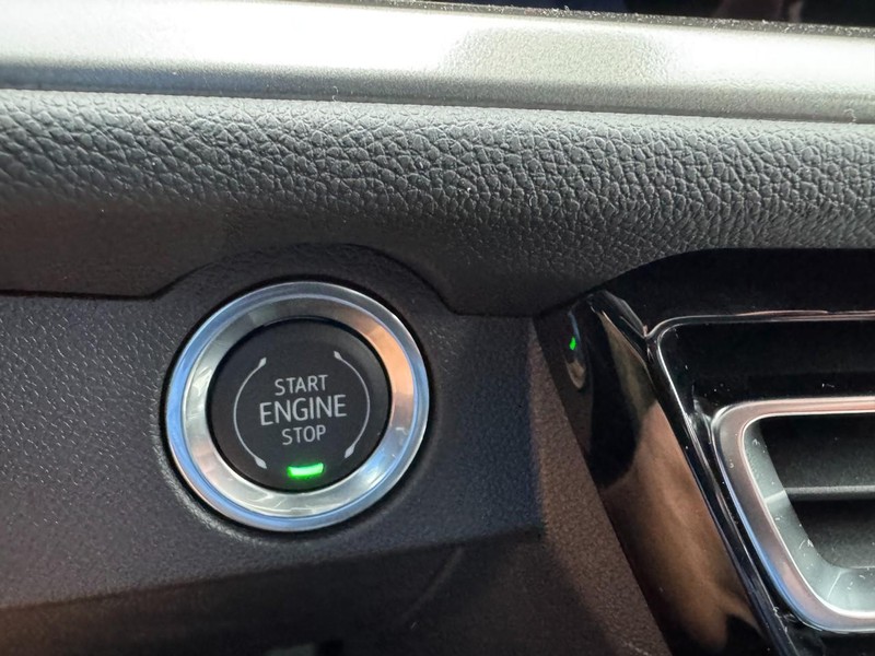 Chevrolet Traverse Vehicle Image 18