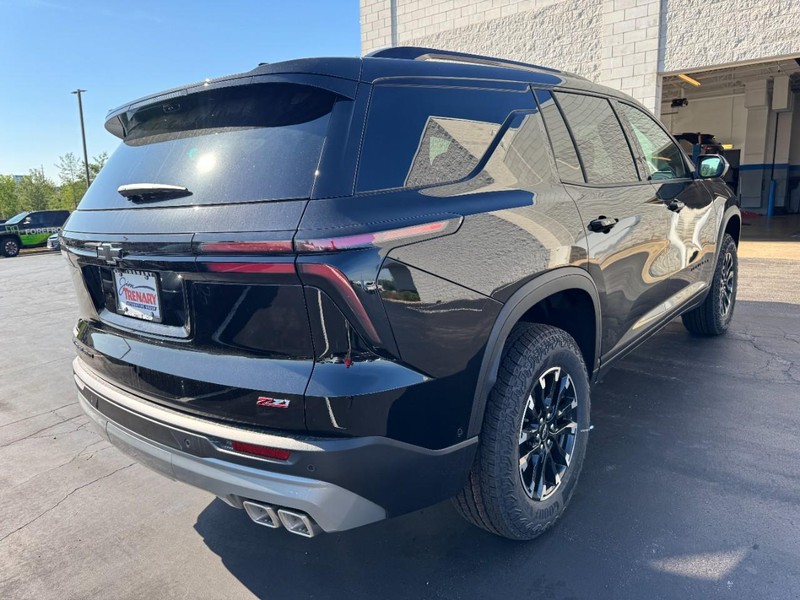 Chevrolet Traverse Vehicle Image 03