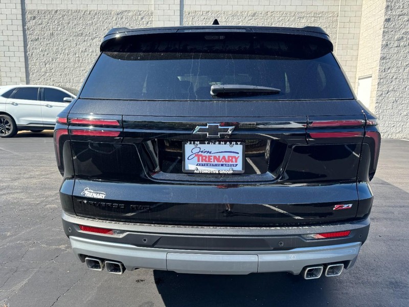 Chevrolet Traverse Vehicle Image 04