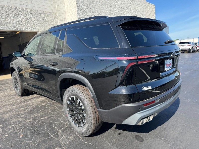 Chevrolet Traverse Vehicle Image 05