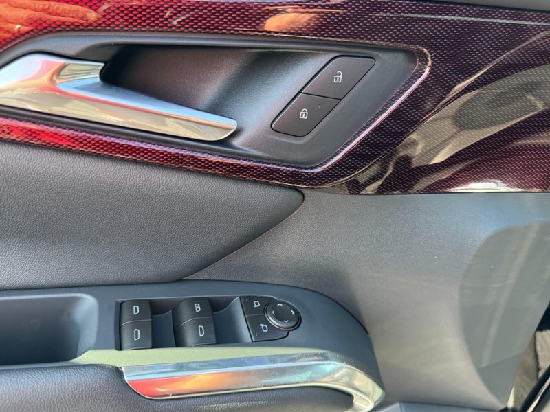 Chevrolet Traverse Vehicle Image 11