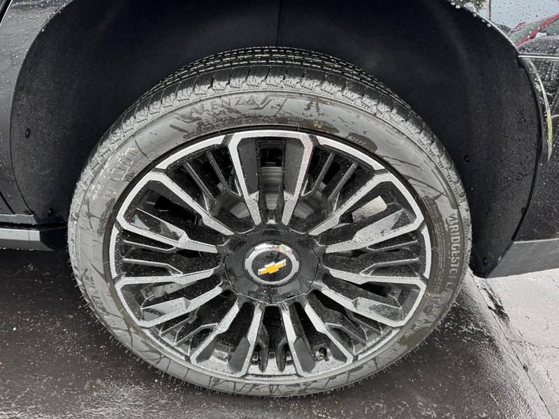 Chevrolet Tahoe Vehicle Image 06