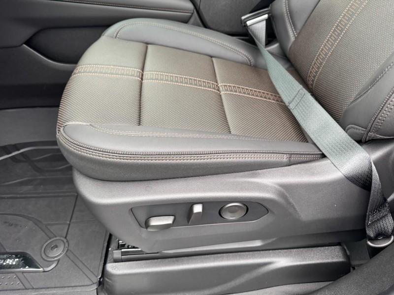 Chevrolet Tahoe Vehicle Image 11