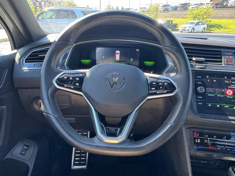 Volkswagen Tiguan Vehicle Image 13
