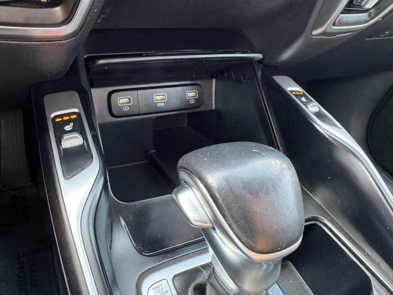 Kia Sorento Vehicle Image 19
