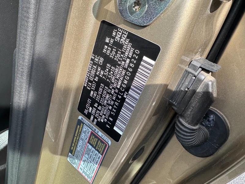 Kia Sorento Vehicle Image 25