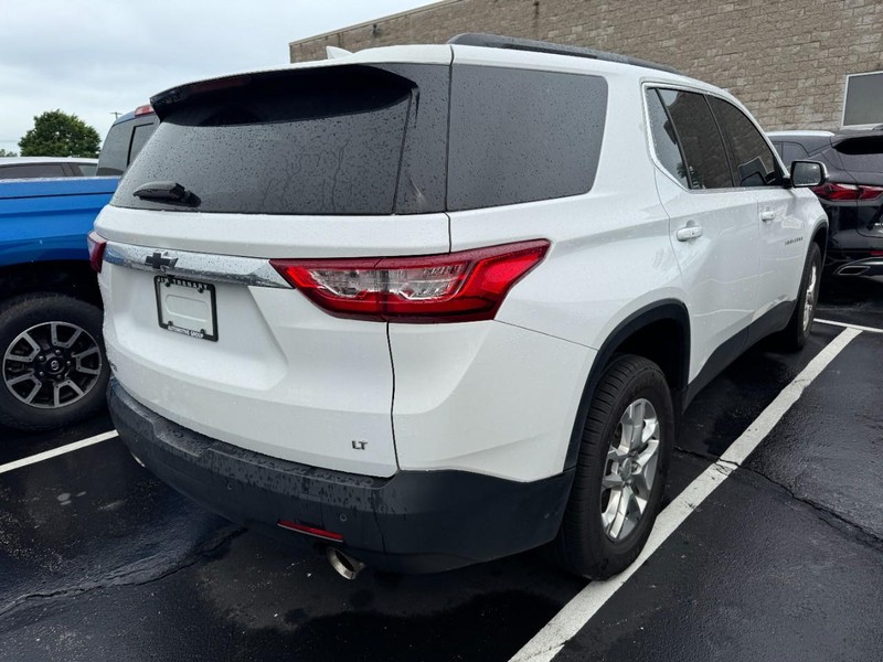 Chevrolet Traverse Vehicle Image 03
