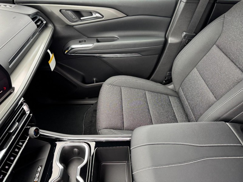 Chevrolet Traverse Vehicle Image 09