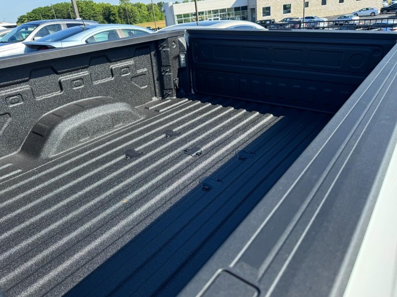 Chevrolet Silverado 2500HD Vehicle Image 07