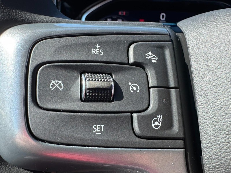 Chevrolet Silverado 2500HD Vehicle Image 13