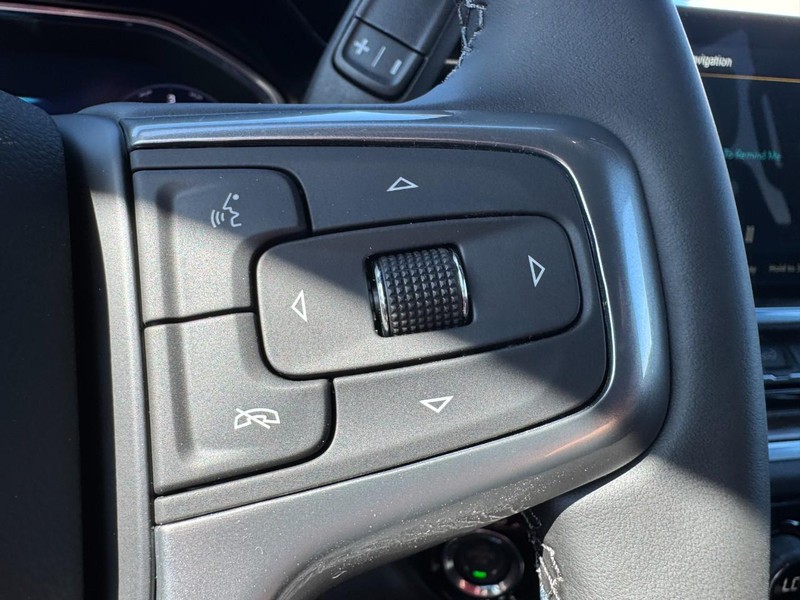 Chevrolet Silverado 2500HD Vehicle Image 14