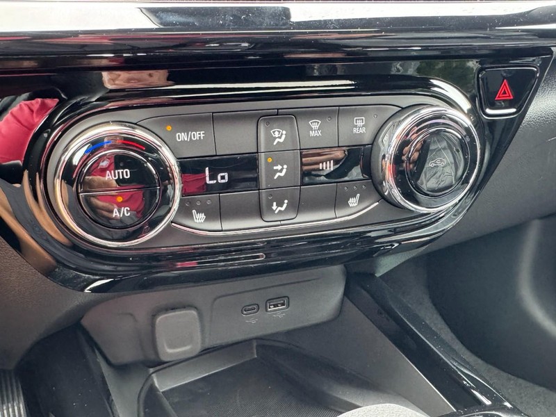 Chevrolet Trax Vehicle Image 14